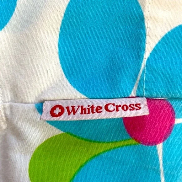 White Cross bright floral uniform top - Picture 6 of 7